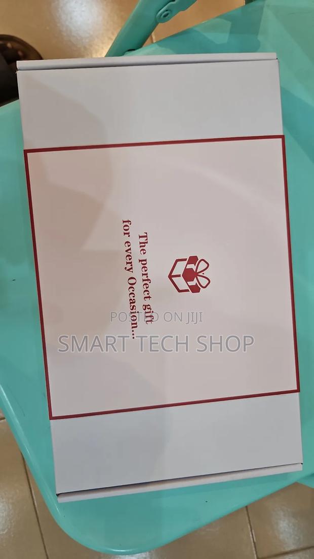 Acrylic Digital Photo Frame 1500mah Battery 7"Ips Screen Speaker 4gb · Photo 2