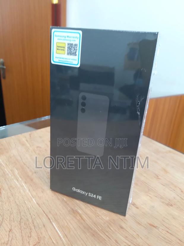 New Samsung Galaxy S24 FE 256 GB Black · Photo 1