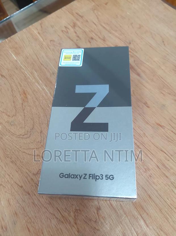 New Samsung Galaxy Z Flip 3 256 GB Gray · Photo 1