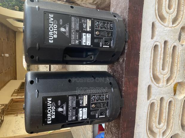 Behringer Active Speaker Monitor 10inches · Photo 1