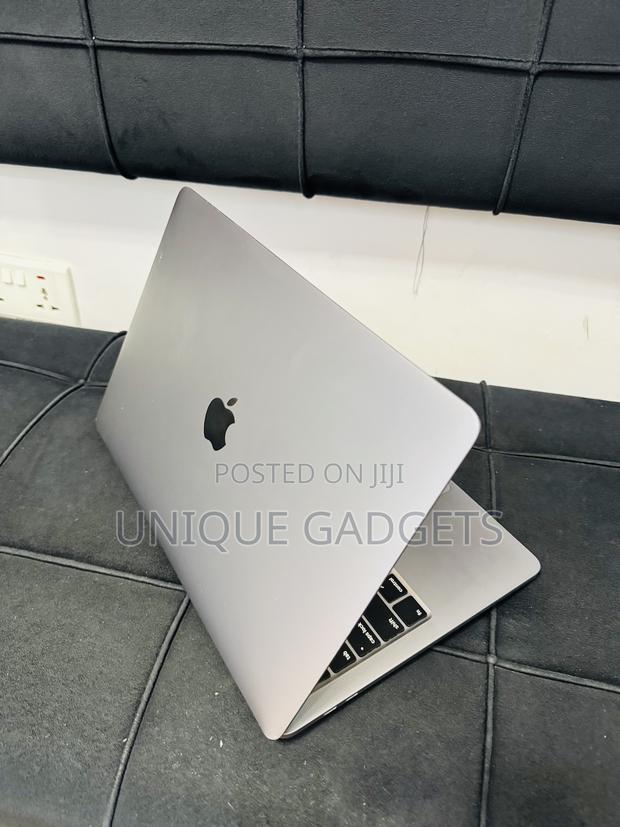 Laptop Apple MacBook Pro 2020 16GB Intel Core i5 SSD 512GB · Photo 3
