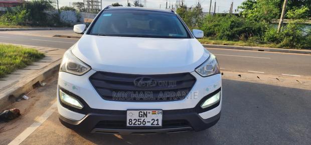 Hyundai Santa Fe Sport 2.0T 2013 White · Photo 1