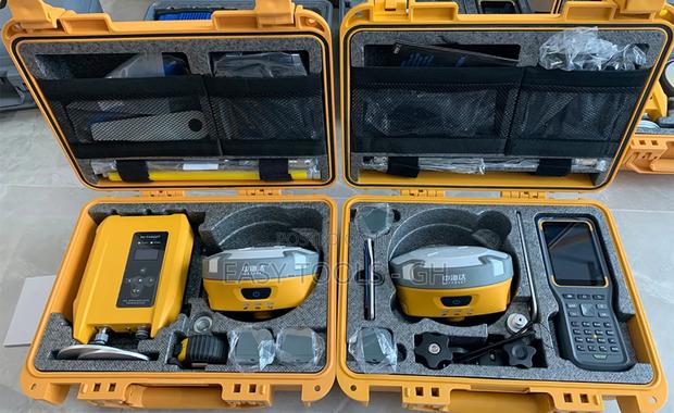 GPS Hi Target V200 / V300 Set . ( Read Description ) · Photo 2