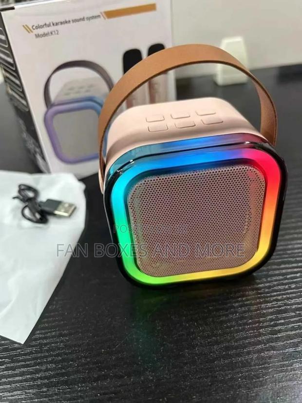 Bluetooth Speaker With Two Microphones · Photo 3