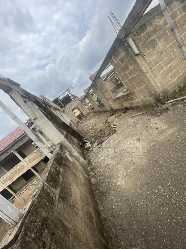 Prime School Complex on 8 Plots – Amasaman Cocobod Main Road for Sale. · Photo 7
