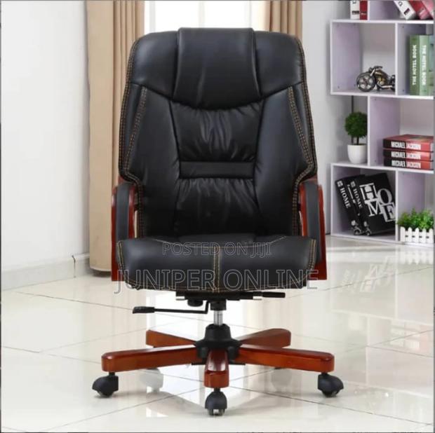 Swivel Chair Hrani Hransy · Photo 1