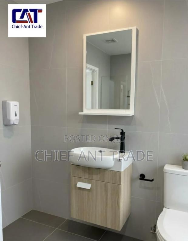 Mini Cabinet Wash Hand Basin. 6521-43 · Photo 1