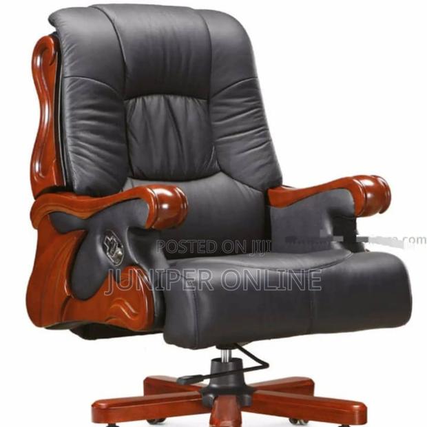 Swivel Chair Opresser Pressing · Photo 1
