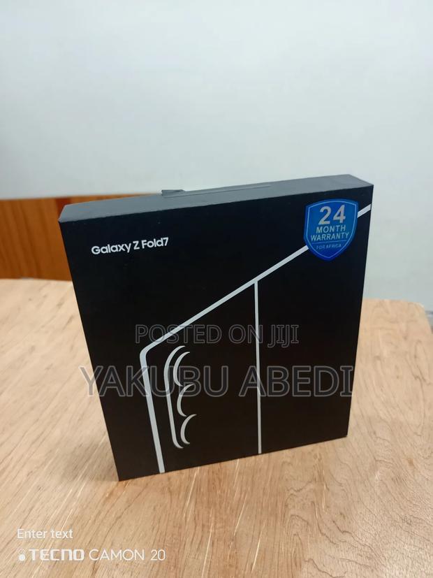 New Samsung Galaxy Z Fold7 256 GB Black · Photo 3