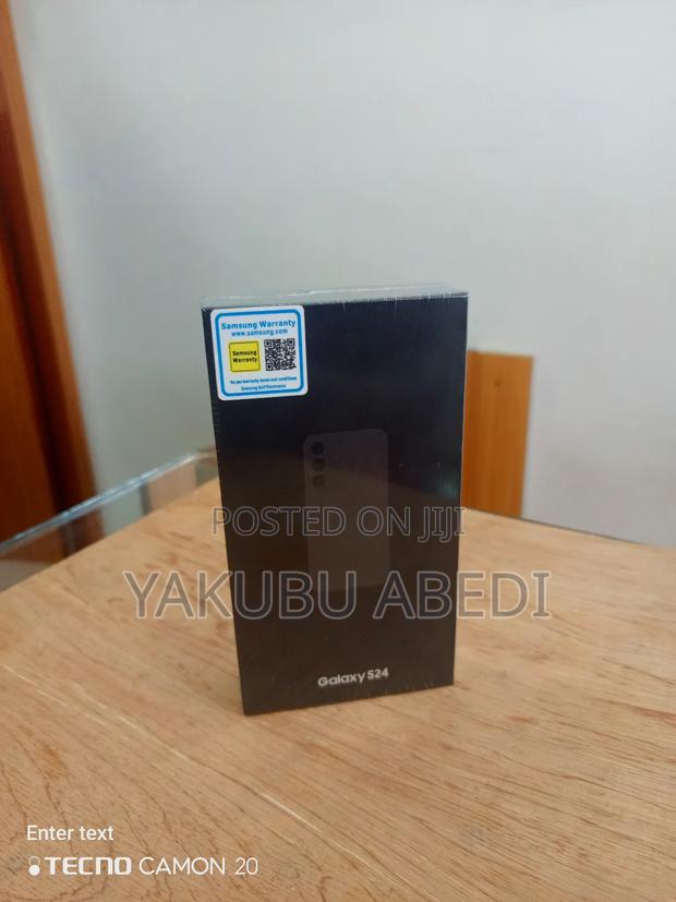 New Samsung Galaxy S24 128 GB Black · Photo 3