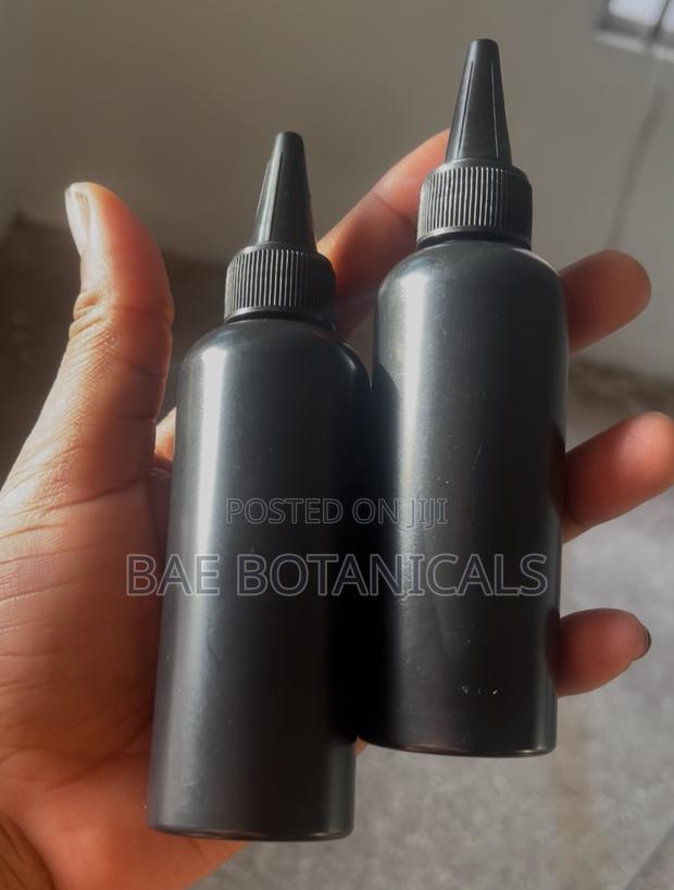 Black Matte Applicator Bottle (100ml) · Photo 1