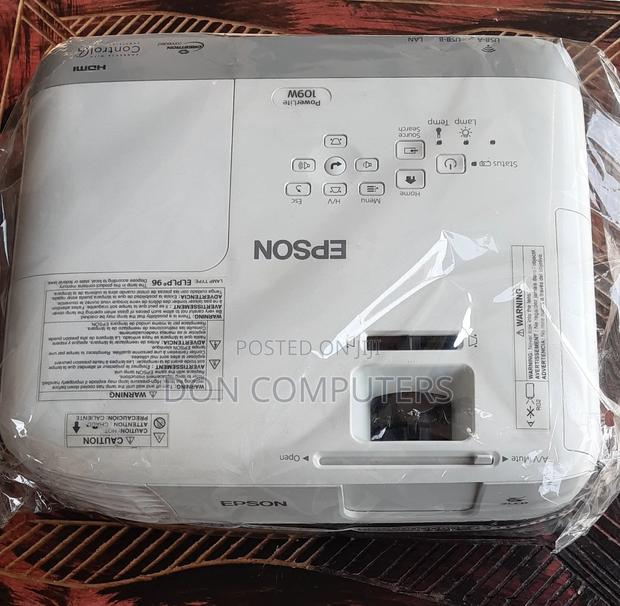 Epson Powerlite · Photo 3