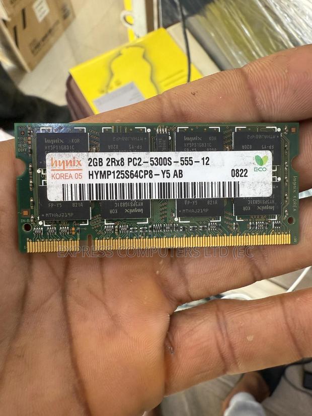 Pc2 Laptop Ram From Uk (2gb ) Original · Photo 3