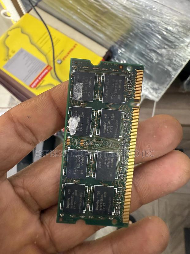 Pc2 Laptop Ram From Uk (2gb ) Original · Photo 2