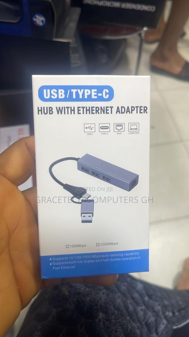 Usb/Type-C Hub With Adapter · Photo 1