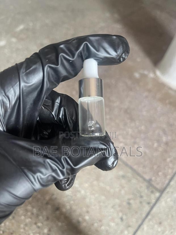 3ml Glass Dropper Bottle (Set of 25) · Photo 1