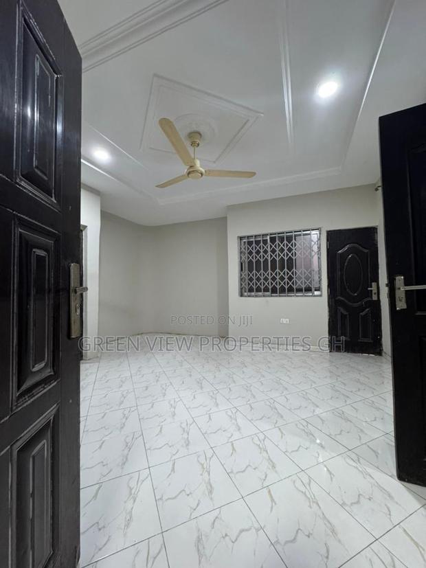 7bdrm Duplex in West Hills Mall Area for rent · Photo 7