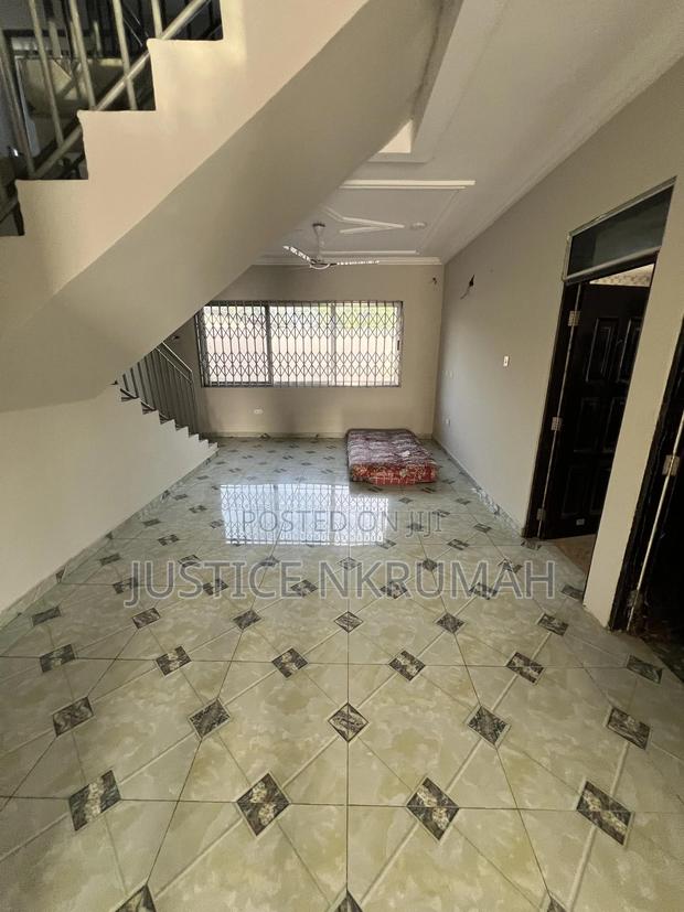 6bdrm Apartment in Mr Justice Estate, Old Barrier for rent · Photo 7