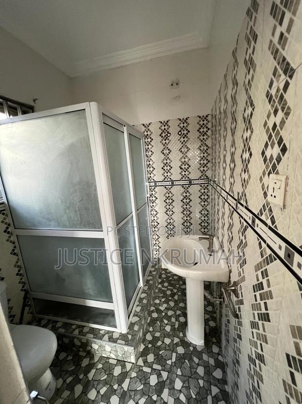 6bdrm Apartment in Mr Justice Estate, Old Barrier for rent · Photo 8