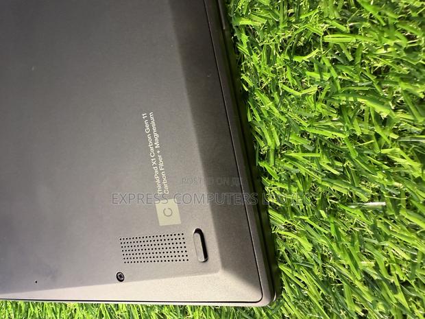 Laptop Lenovo ThinkPad X1 Carbon Gen11 16GB Intel Core I7 SSD 1T · Photo 7