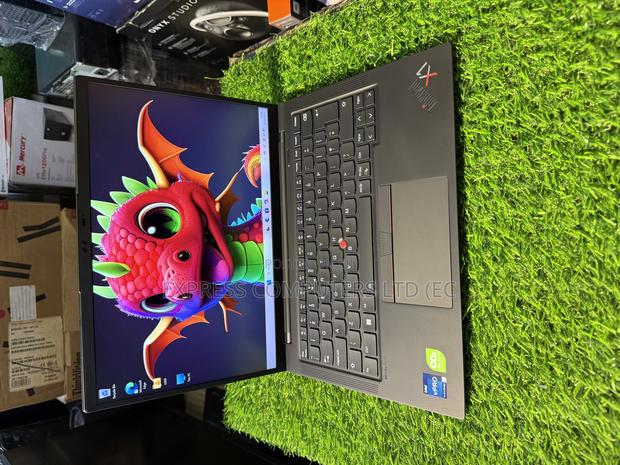 Laptop Lenovo ThinkPad X1 Carbon Gen11 16GB Intel Core I7 SSD 1T · Photo 2