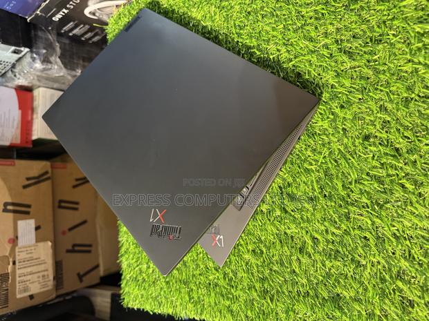 Laptop Lenovo ThinkPad X1 Carbon Gen11 16GB Intel Core I7 SSD 1T · Photo 5