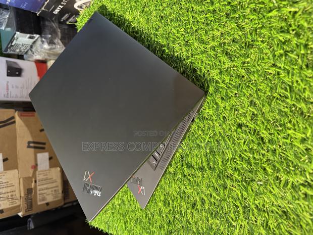 Laptop Lenovo ThinkPad X1 Carbon Gen11 16GB Intel Core I7 SSD 1T · Photo 3
