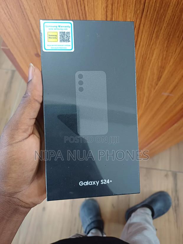 New Samsung Galaxy S24 Plus 256 GB Black · Photo 2