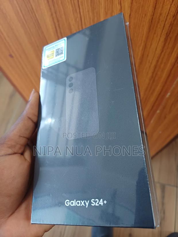 New Samsung Galaxy S24 Plus 256 GB Black · Photo 5