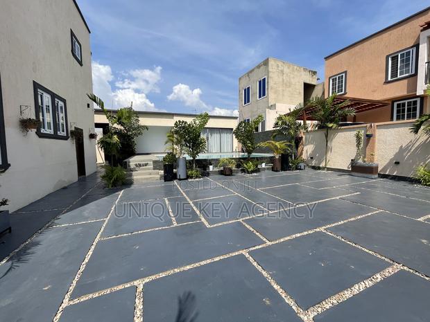 Furnished 4bdrm House in Unique Key Agency, Airport Residential Area · Photo 2