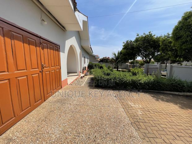 4bdrm House in Unique Key Agency, Regimanuel Gray Estates for rent · Photo 1