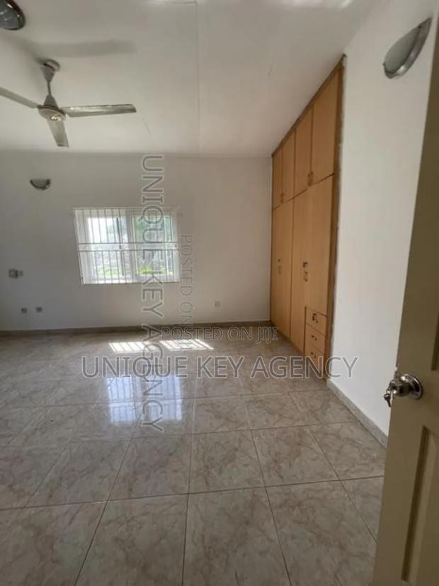 4bdrm House in Unique Key Agency, Regimanuel Gray Estates for rent · Photo 6
