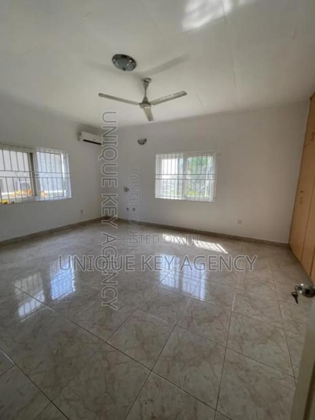 4bdrm House in Unique Key Agency, Regimanuel Gray Estates for rent · Photo 7