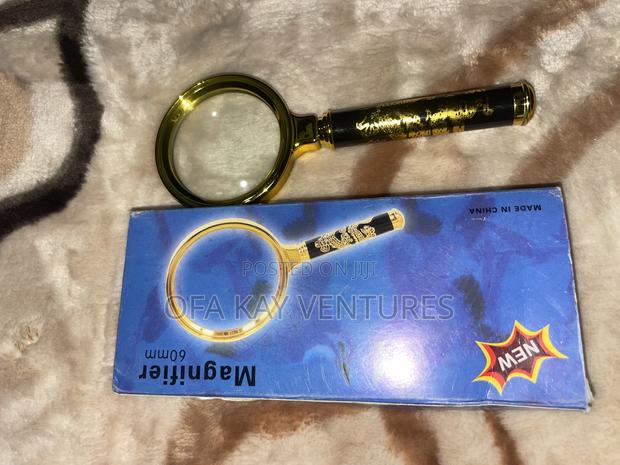 Magnifying Glasses For Old And Young · Photo 2