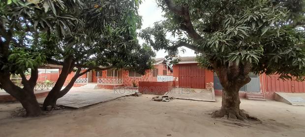 4bdrm House in Camp 2, Teshie for sale · Photo 2