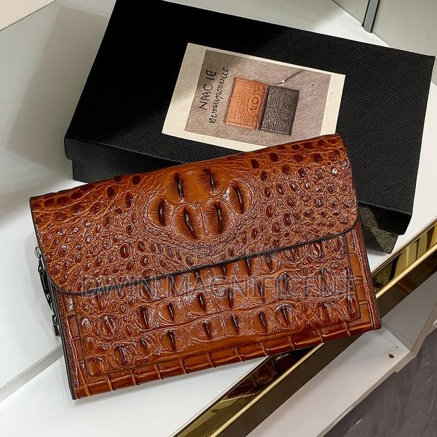 Genuine Crocodile or Alligator Leather Clutch Bag · Photo 4