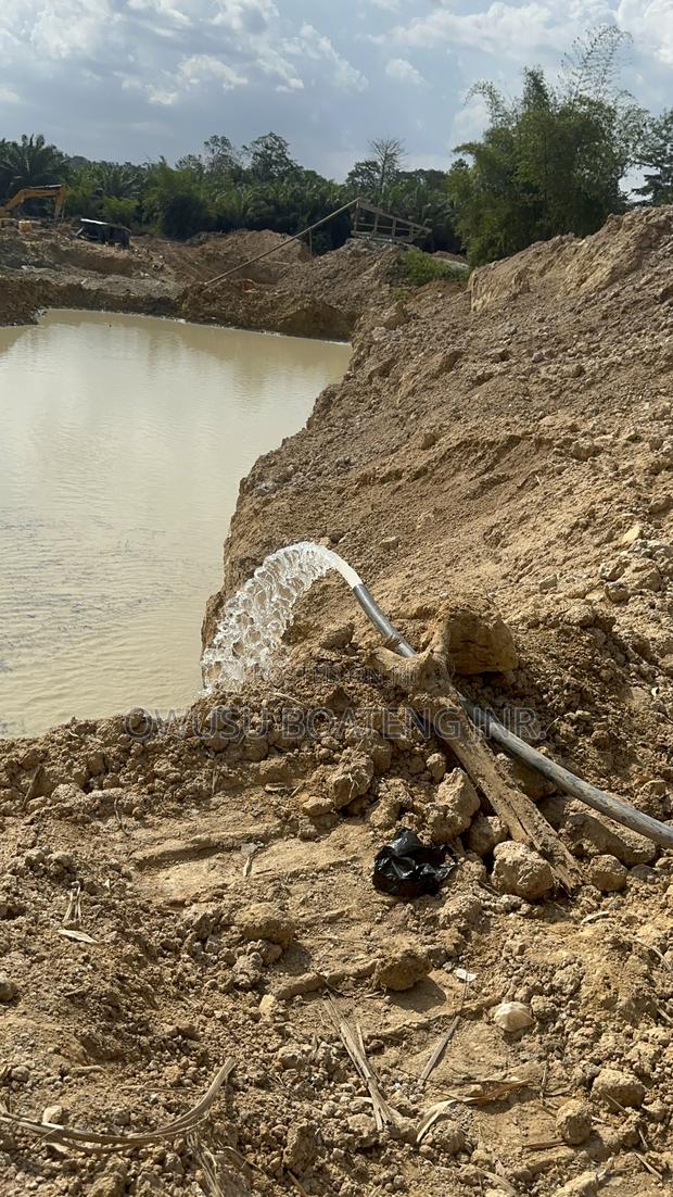 Quality Boreholes For Every Purpose · Photo 1