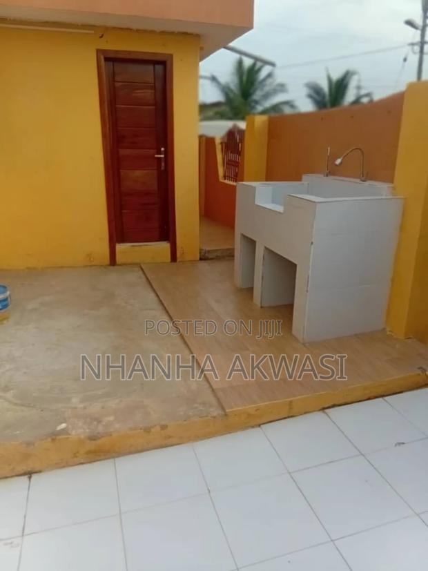 3bdrm House in Community 20, Tema Metropolitan for rent · Photo 4