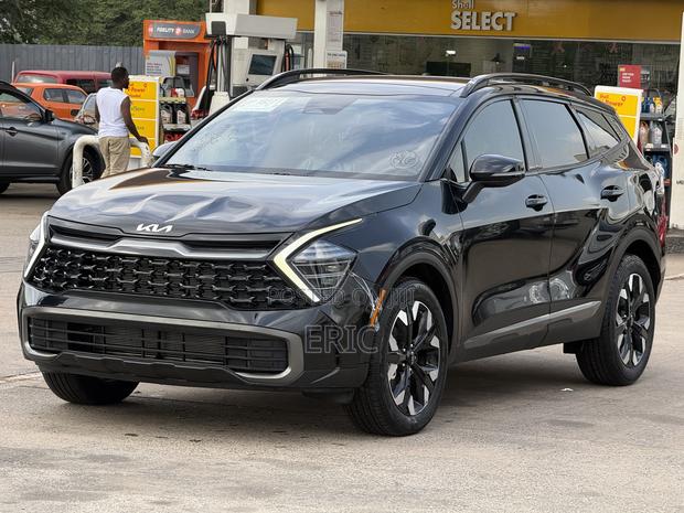 Kia Sportage X-Pro 2024 Black · Photo 3