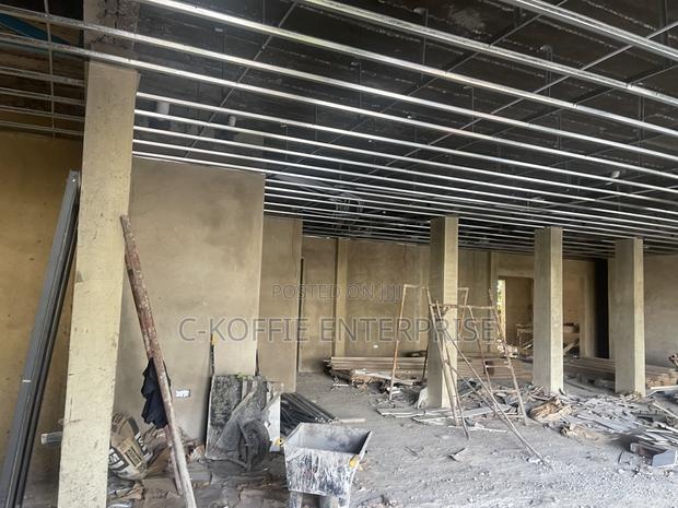 700 SQM Showroom at Labone for Rent · Photo 3