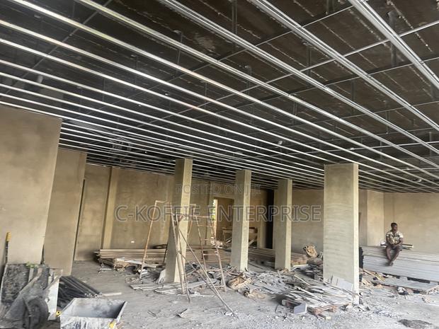 700 SQM Showroom at Labone for Rent · Photo 8