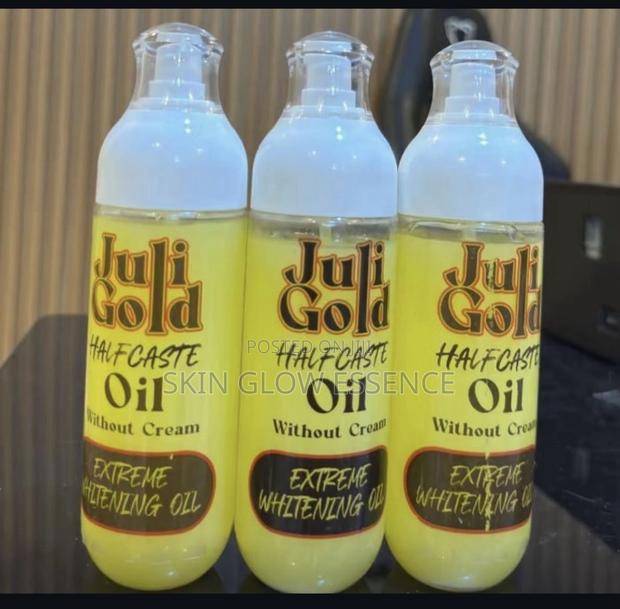 Juli Gold Halfcast Oil · Photo 1