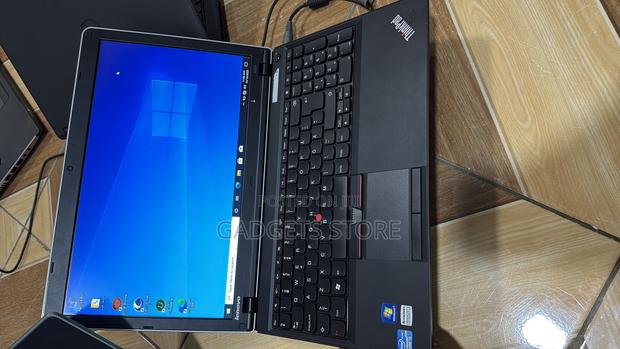 Laptop Lenovo ThinkPad Edge E520 8GB Intel Core I5 SSD 128GB · Photo 2