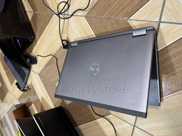 Laptop Dell Vostro 3560 8GB Intel Core I3 HDD 320GB · Photo 1