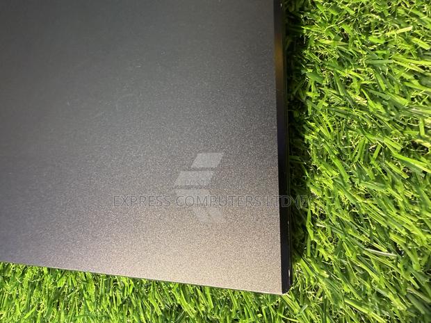 Laptop Asus TUF Dash F15 32GB Intel Core I7 SSD 1T · Photo 3