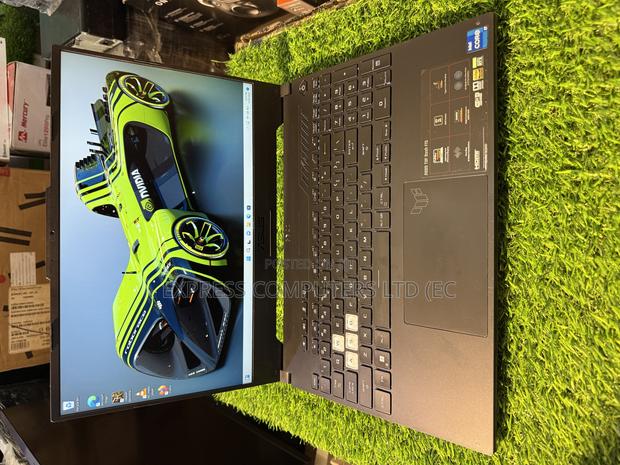 Laptop Asus TUF Dash F15 32GB Intel Core I7 SSD 1T · Photo 7