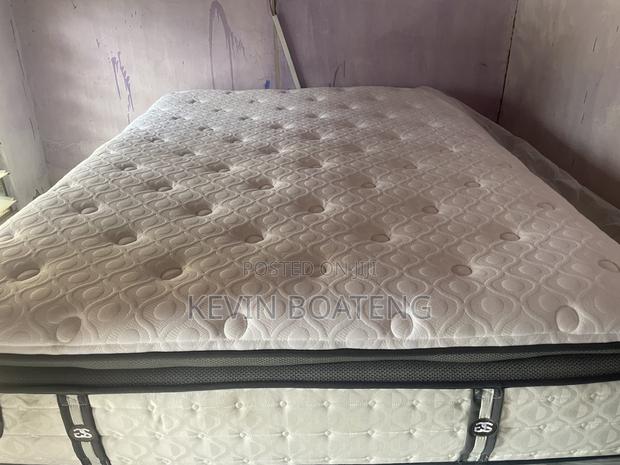 Gs Stearns Foster Mattress(Queen) 60/80 15inches · Photo 4