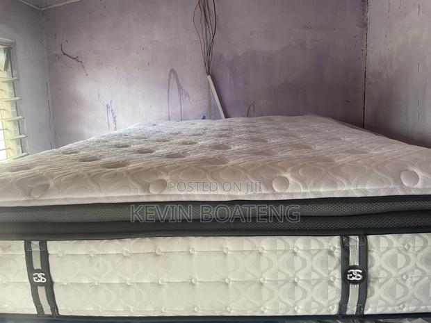 Gs Stearns Foster Mattress(Queen) 60/80 15inches · Photo 3