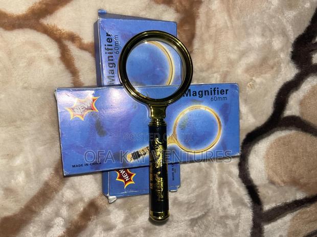 Magnifying Glasses For Old And Young · Photo 1