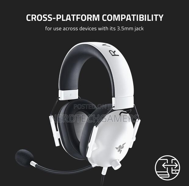 Razer Blackshark V2 X 3.5mm Wired Gaming Headset · Photo 3